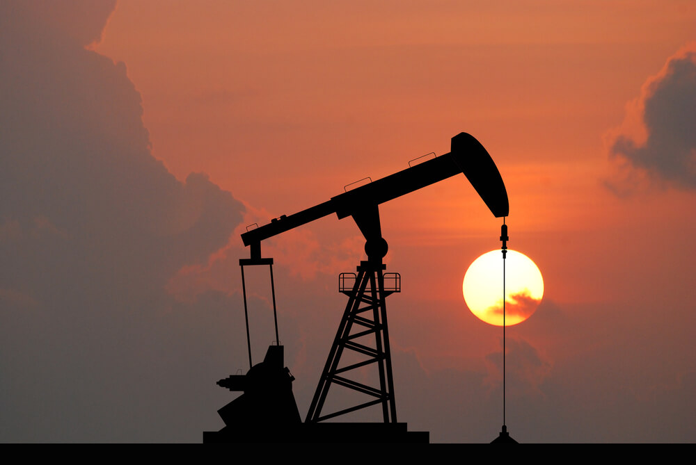 oil derrick