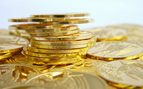 Gold holds around record high